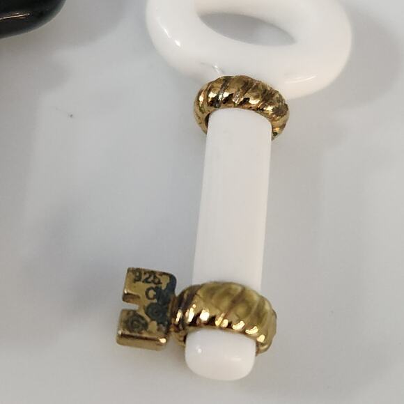 925 Sterling Silver Black And White Animal Key Pendant Set With Gold Tone... - Picture 8 of 10